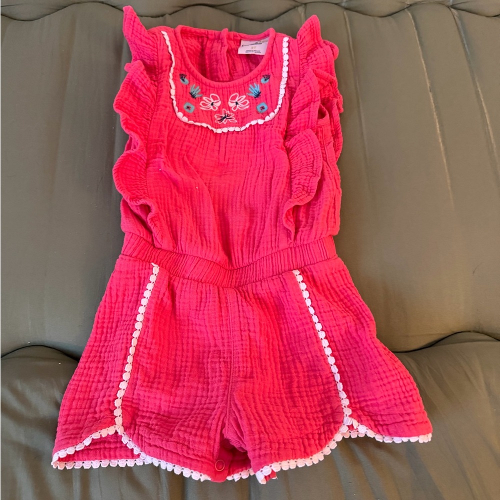 Genuine Kids by Oshkosh. Size 3T. Romper. 100% cotton. Embroidered flowers